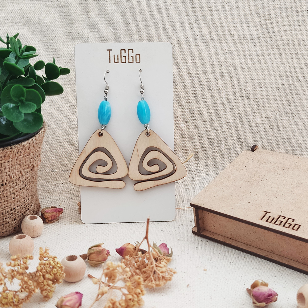 Boncuklu Spiral Üçgen Ahşap Küpe - Sallantılı Küpe - Boho Mavi Küpe
