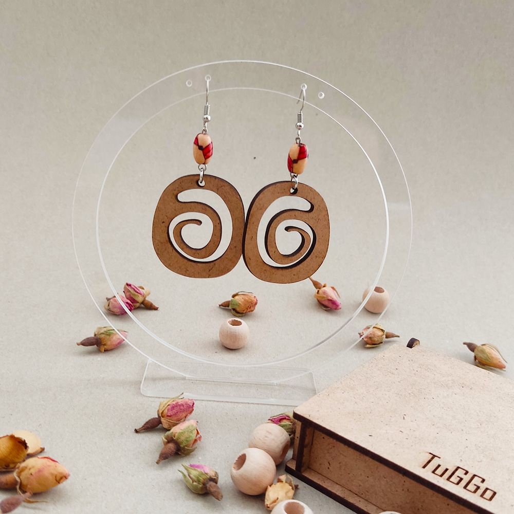 Boncuklu Spiral Ahşap Küpeler - Sallantılı Küpeler - Boho Düzensiz Şekil Küpeler - Görsel 3